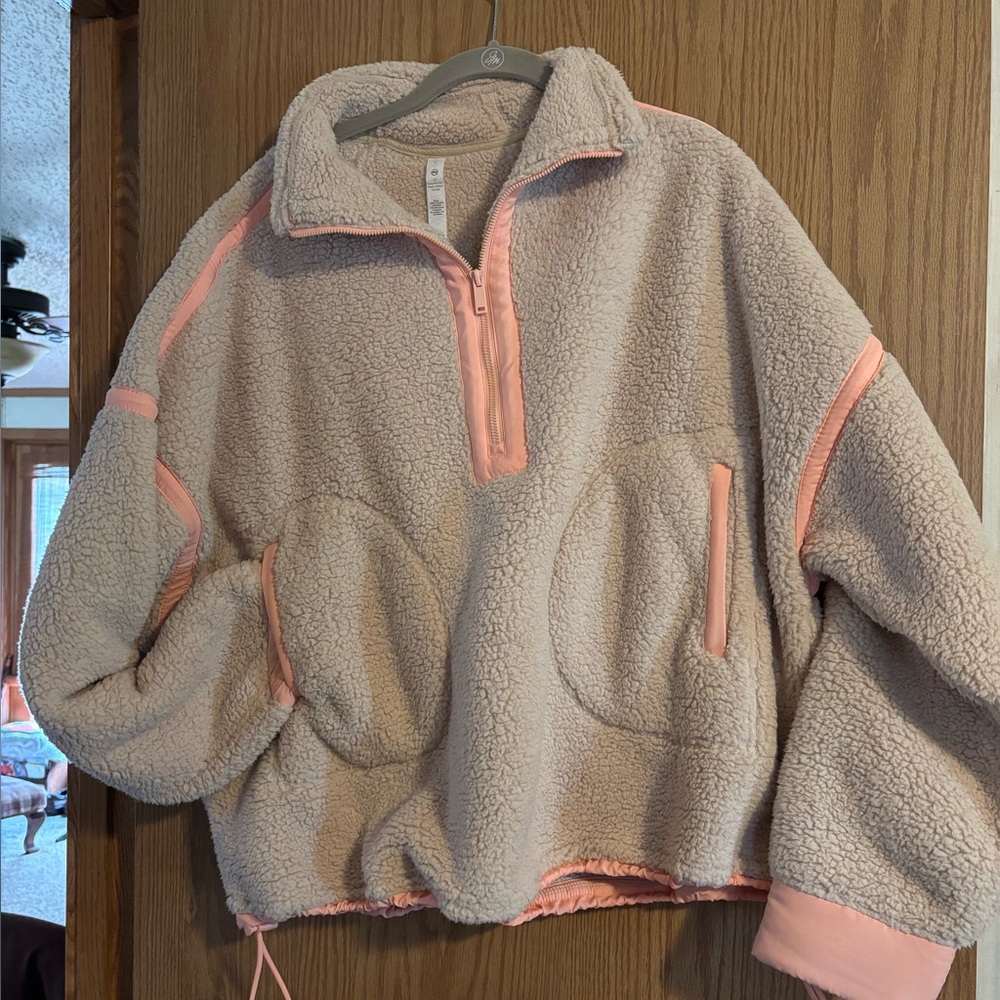 Rea Mode Cozy Sherpa Pullover Jacket with Peach Trim